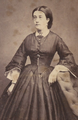 Portrait de Marie Dougnac de Saint-Martin (1830 - 1901)