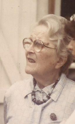 Portrait de Odette Morel de Lapomarède (1897 - 1991)