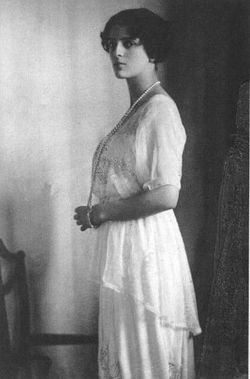 Portrait de Irina Romanov-Holstein-Gottorp (1895 - 1970)