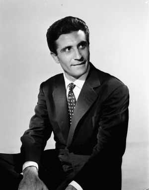 Portrait de Gilbert Bécaud (1927 - 2001)