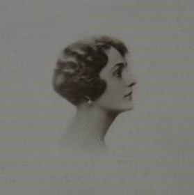 Portrait de Marguerite de Chabaud-Latour (1895 - 1946)