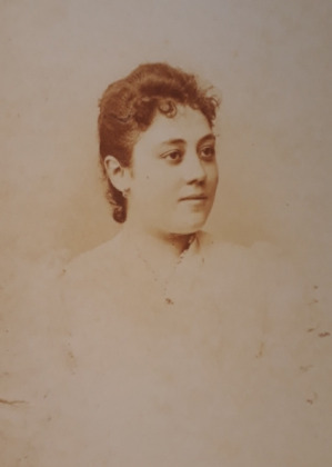 Portrait de Marie-Jeanne Joly (1872 - 1950)