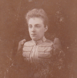 Portrait de Cécile de Farcy du Roseray (1866 - 1941)