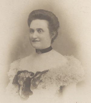 Portrait de Cécile de Valence de Minardière (1873 - 1931)