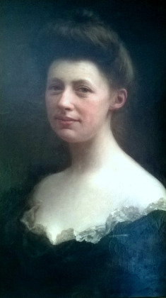 Portrait de Marie-Thérèse Jarret de La Mairie (1877 - 1950)