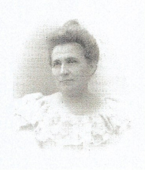 Portrait de Marie Laurentine Vial (1857 - 1932)